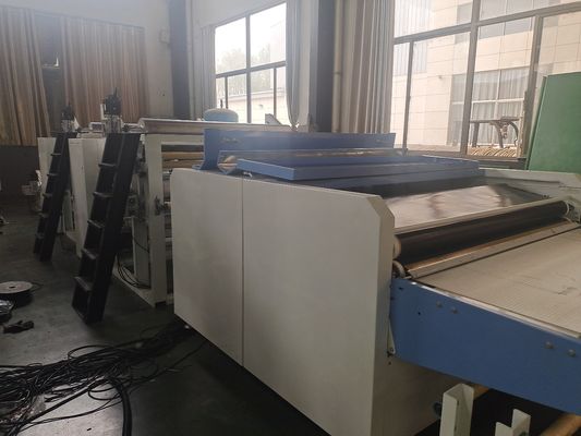 500mm-3000mm MAX 効果的な幅 フラットベッドラミネーション機械 熱プラスチック材料